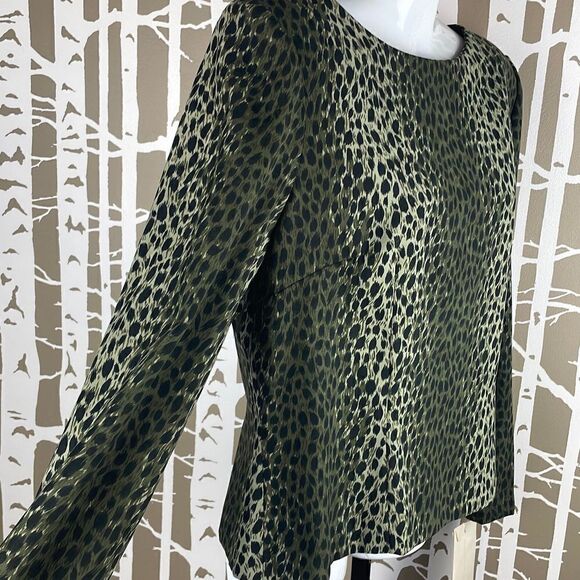 Positive Attitude NEW Olive Green Leopard Print Button Back Top sz 14 - Picture 2 of 4